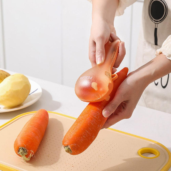 Multifunctional Peeler with Container