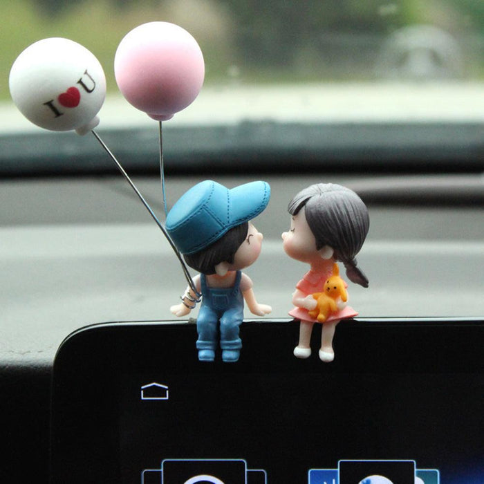 2pcs Cartoon Car Dashboard Decorations Lovely Kiss Boy and Girl Car Cute Resin Ornaments Suit (CAR107)